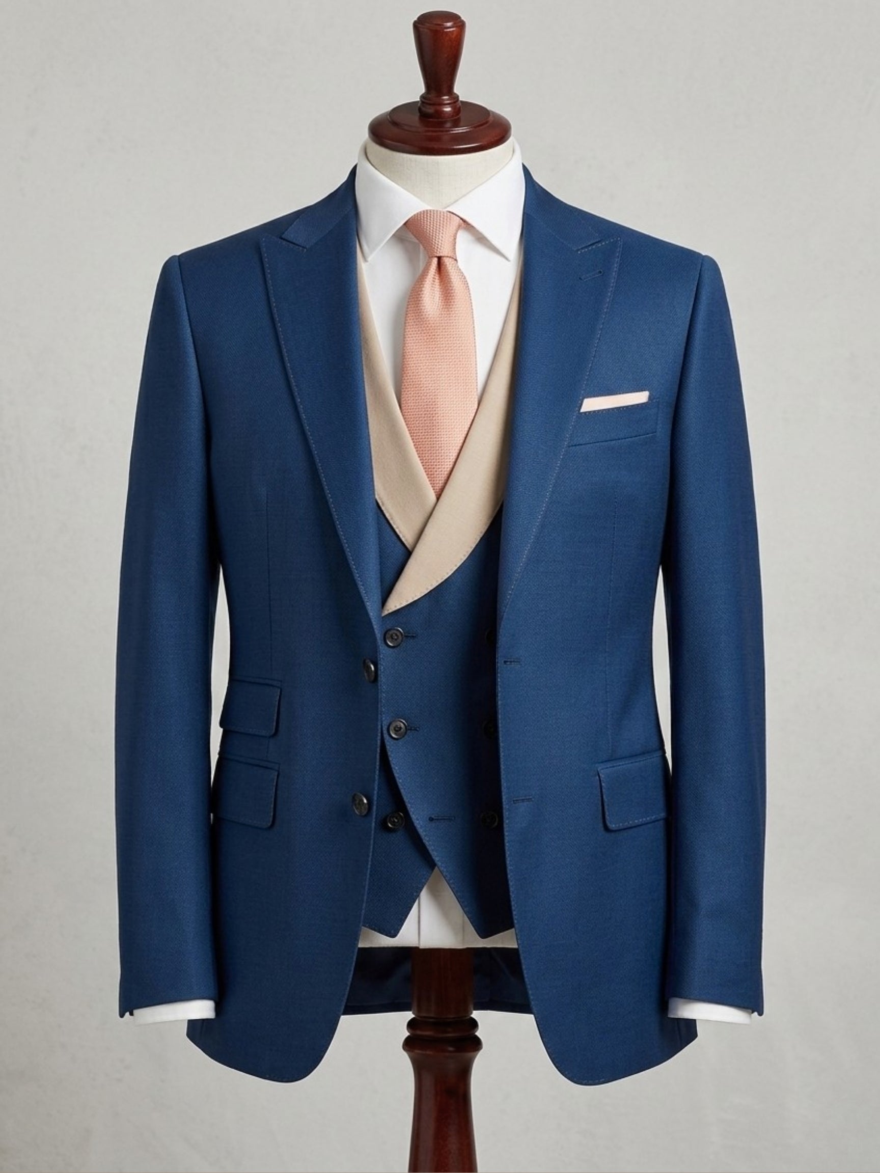 Super 120s Fine Cashmere–wool suiting ensemble